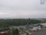 09 : 48