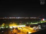 23 : 00