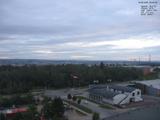06 : 44