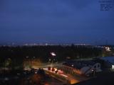 07 : 00