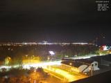 02 : 00