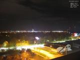 04 : 00