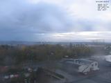 08 : 24