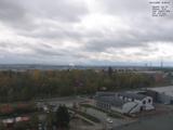 14 : 00