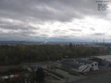 14 : 04