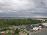 18 : 52