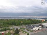 19 : 04
