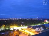 04 : 04