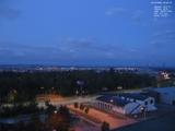 04 : 48