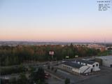 06 : 00