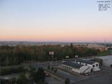 06 : 00