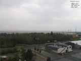 09 : 44
