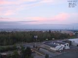 06 : 00