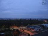 05 : 44