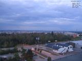 06 : 00