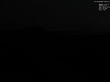 03 : 32
