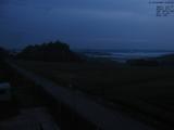 04 : 00