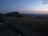04 : 00