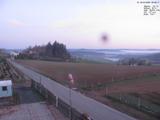 05 : 48