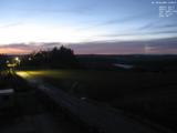 21 : 00