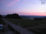 04 : 00