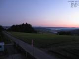 04 : 04