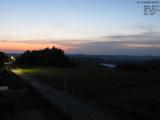 22 : 04