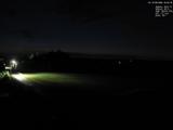 22 : 04