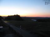 21 : 04