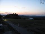 21 : 04