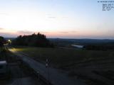 21 : 08
