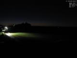 22 : 04