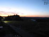 21 : 08