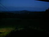 04 : 00
