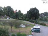 07 : 00
