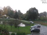 09 : 36