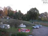 18 : 00