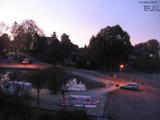 07 : 00