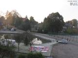 08 : 00