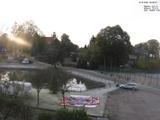 08 : 36