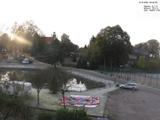 08 : 40
