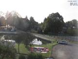 09 : 40