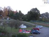 18 : 00