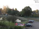 08 : 00