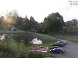 08 : 32