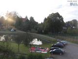 08 : 40