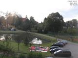 09 : 28