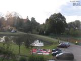 09 : 40