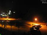 03 : 00