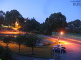 04 : 00